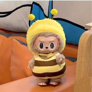 labubu outfit （on screen）